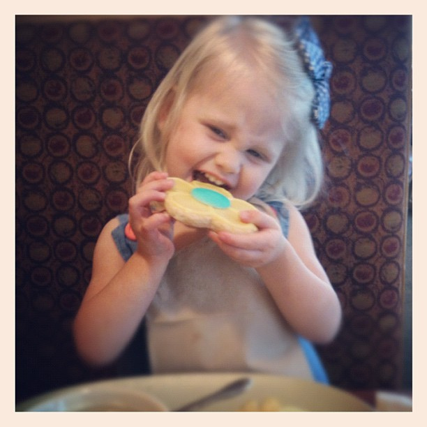Lunch date with Taz. #lunch #panerabread #noon #12pm #photoadaymay