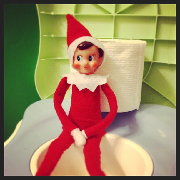 Day 12: Apparently even elves need a potty break! #thedailyscout #elfontheshelf #scenesfromtherockhouse
