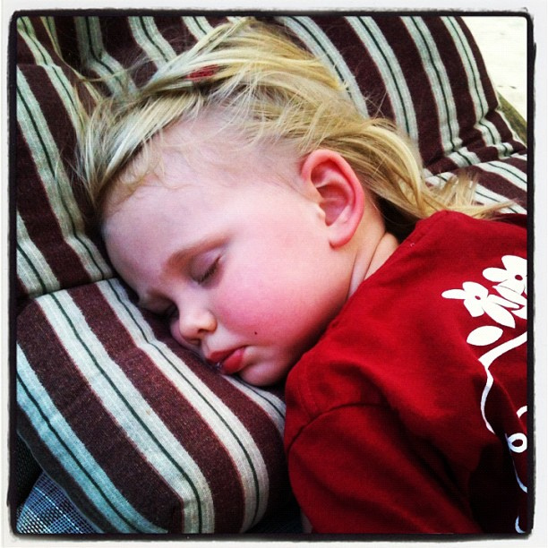 Poolside sleepy-time milk bubbles.