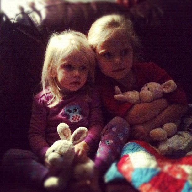 Watching E.T. with my girls! #ellasfirsttime #pleasedontbescared #pleaseloveitasmuchasido #ifyoudontillbescarredforlife