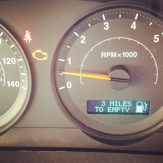 215k miles makes her everso dramatic. I just need her to give it her all for a little longer?! #timetosayfarewell