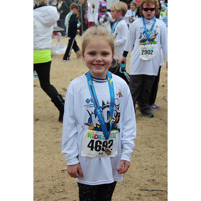 THIS girl. #ellarunstoo #mercedesmarathon #kidsmarathon