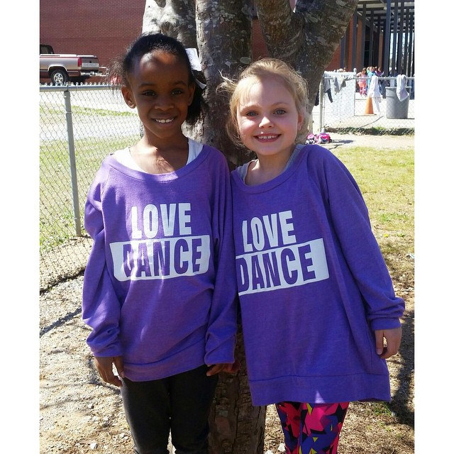 Day 75/365: Two happy girls at school today because, matchy-matchy!! #tazandbellyhappen