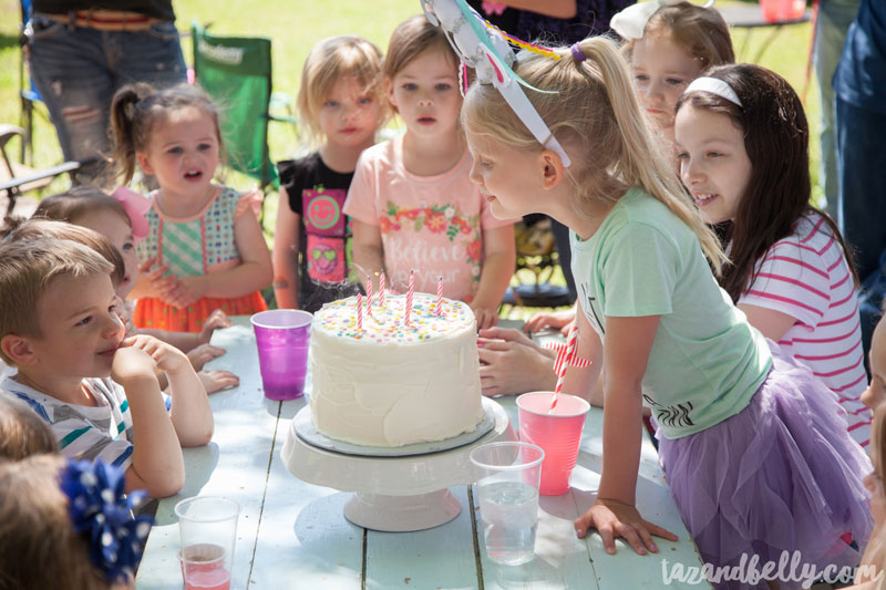 DIY Unicorn Party | tazandbelly.com