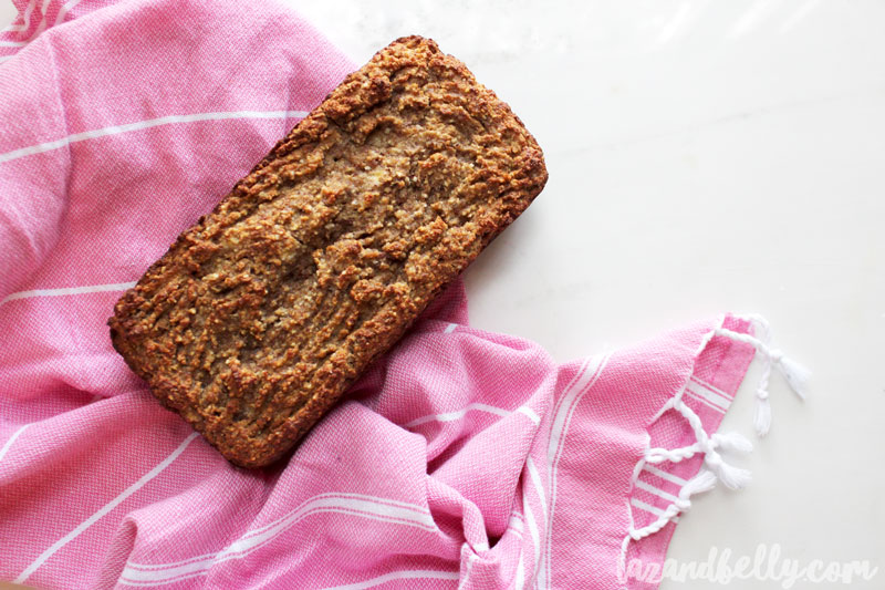 Paleo Banana Bread | tazandbelly.com