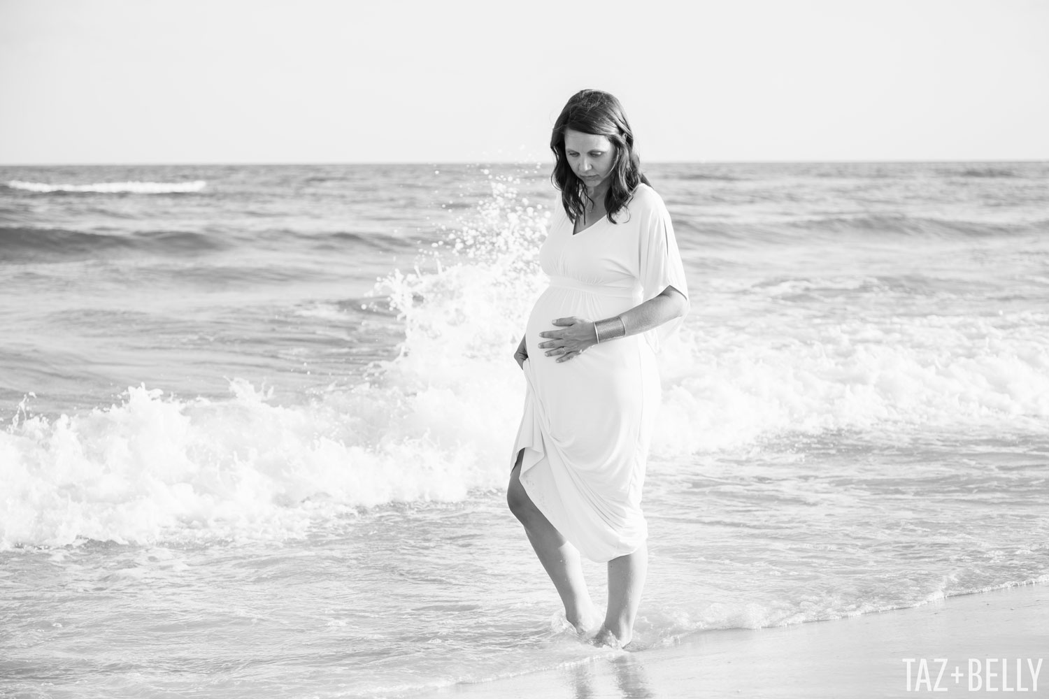 Maternity Photos in Our Favorite Place | tazandbelly.com