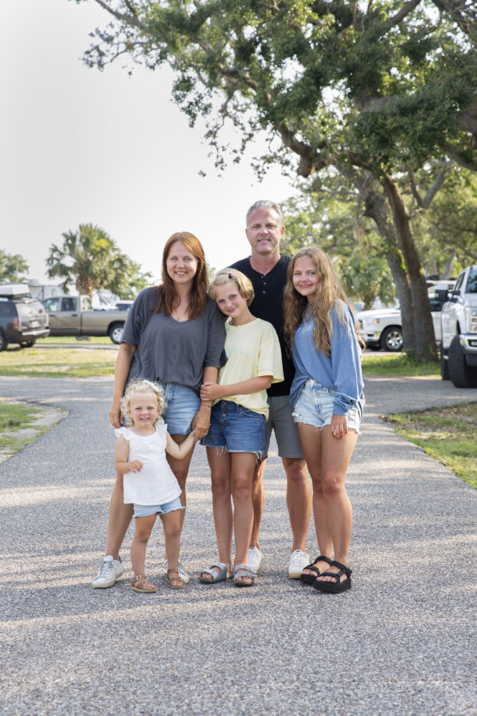 Family Camper Photos | tazandbelly.com